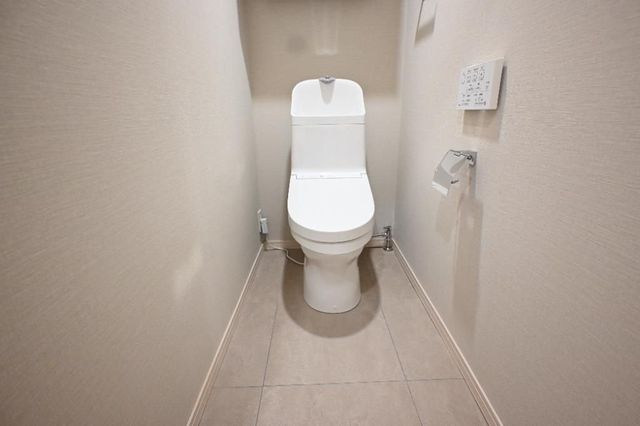 ��t�����ˎs������4���ڂ̒��Ã}���V�����̃g�C��