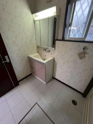 ��t�����s�z�{ �̒��È�ˌ��Ă̐��ʑ�E���ʏ�
