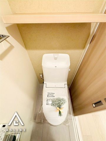 ��t�����ˎs�V����6���ڂ̒��Ã}���V�����̃g�C��