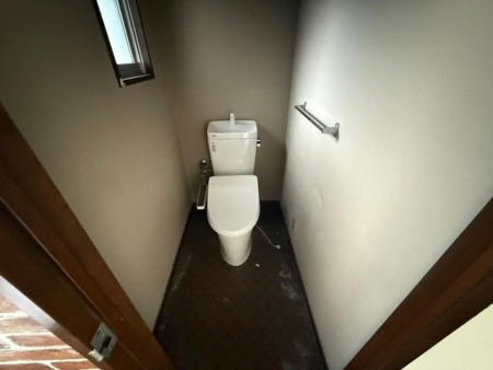 ��t�����s���R2���ڂ̒��È�ˌ��Ẵg�C��