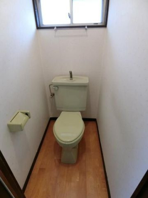 ��t�����ˎs��Օ����E�� �̒��È�ˌ��Ẵg�C��