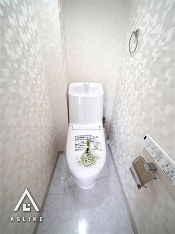 ��t�����ˎs�܍�8���ڂ̒��Ã}���V�����̃g�C��