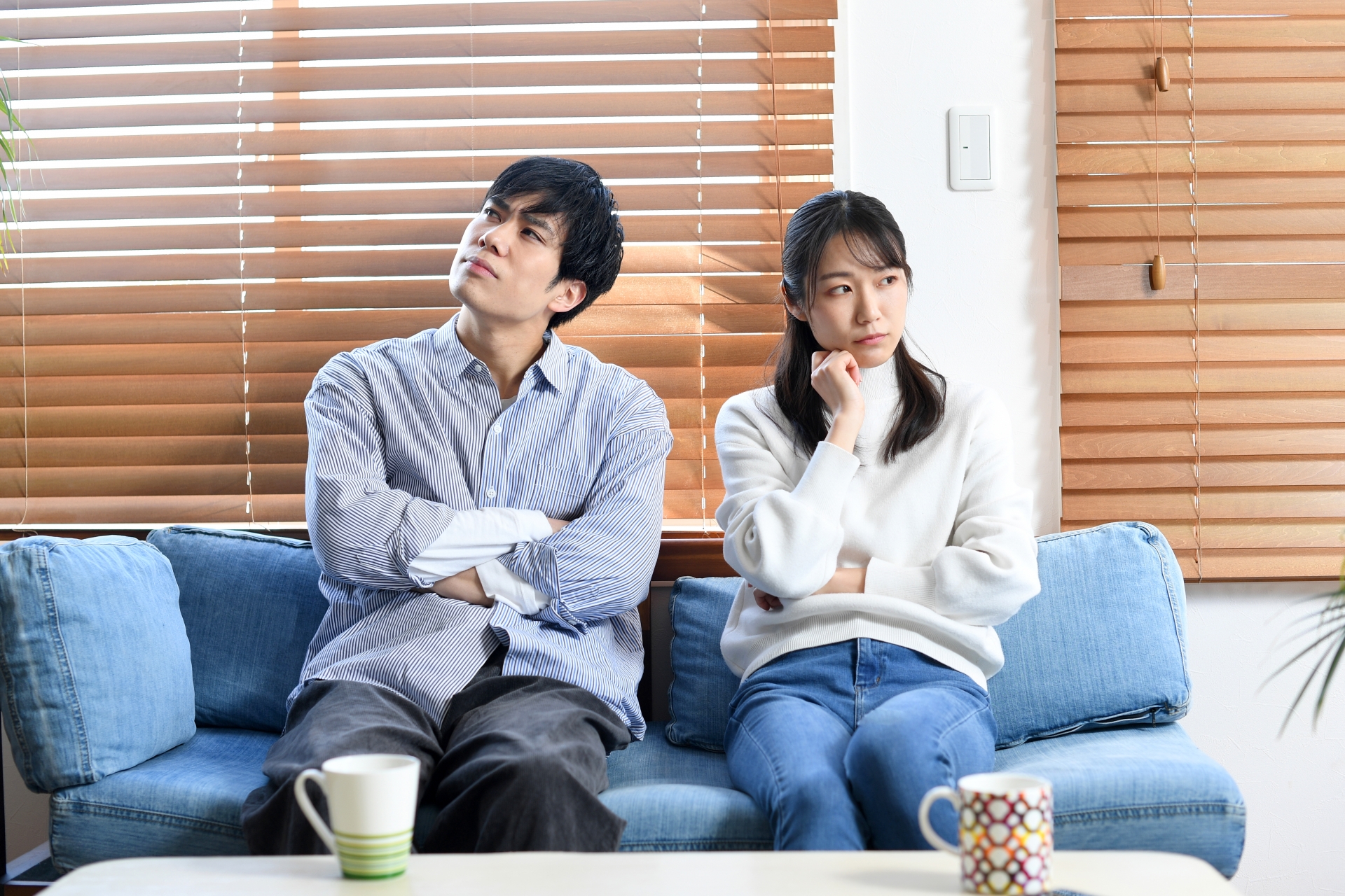 話し合いが進まない男女